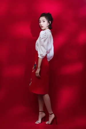 宋祖儿俏丽少女感写真图片_5
