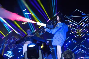 杨幂湖南卫视跨年晚会性感图片_4