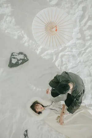 吴谨言甜美浪漫写真图片_8
