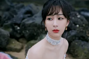 杨紫星空裙仙气性感写真图片_5