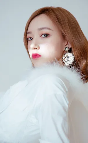 程潇清新甜美写真图片