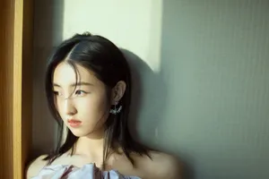 张子枫浅粉系甜美写真图片