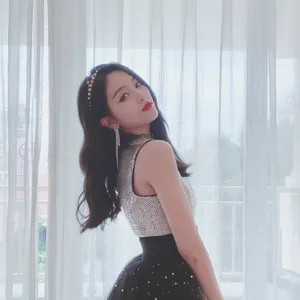 吴宣仪跨年演唱会性感图片_4