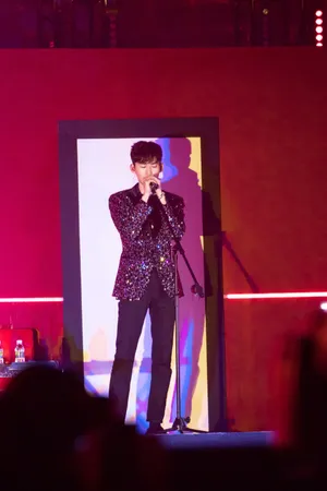 张翰湖南卫视跨年晚会图片_7