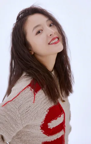 吴倩最新时尚养眼写真图片_7