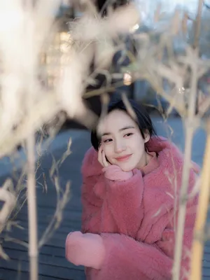王智清秀甜美街拍图片_6