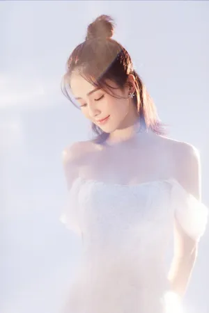 白鹿性感仙气写真图片