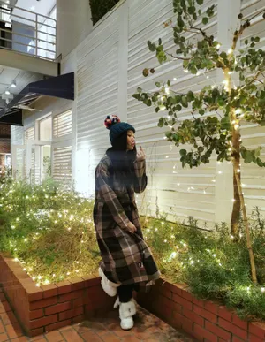 柳岩清秀俏皮私服写真图片_4