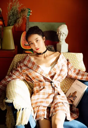 万鹏清新少女风写真图片_5