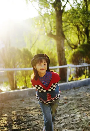 厉嘉琪清新少女风写真图片_6