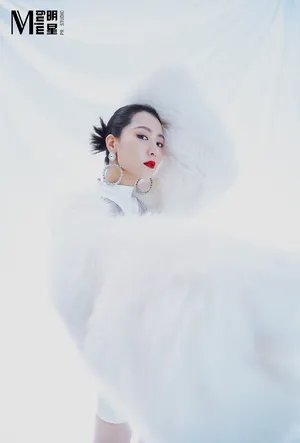 白冰时尚摩登魅力写真图片