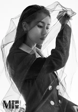 白冰时尚摩登魅力写真图片_3