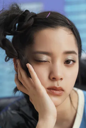 欧阳娜娜时尚鬼马写真图片