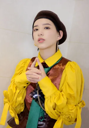 李斯丹妮清爽干净写真图片