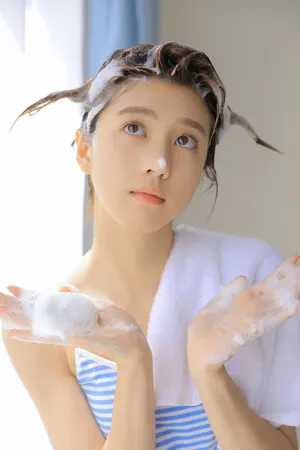 李凯馨可爱俏皮写真图片_3