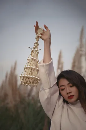 程晓玥时尚街拍性感写真图片_1