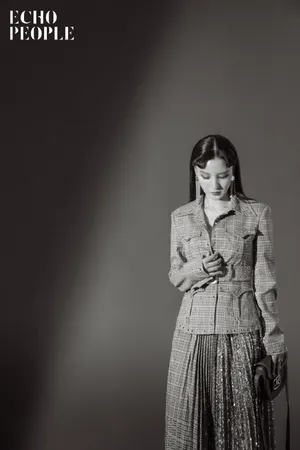 张萌光影优雅质感写真图片_3