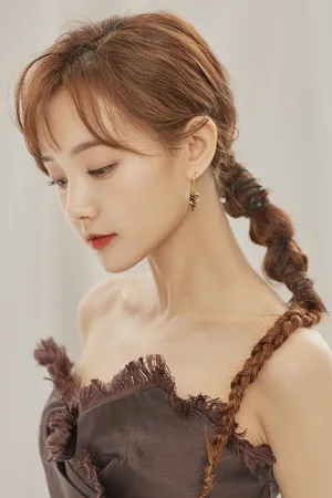 李一桐温婉性感写真图片_7