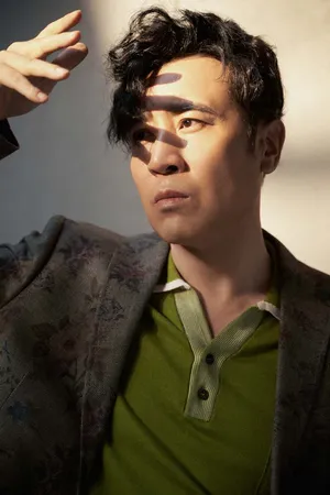 于和伟儒雅帅气写真图片_3