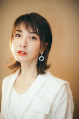 吴昕纯白清新靓丽写真图片_2
