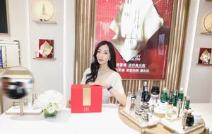 韩雪白裙优雅品牌活动图片_5