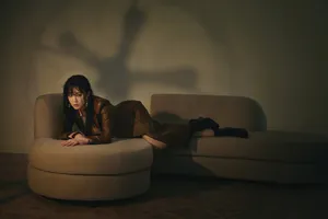 范冰冰湿发中性风酷美写真图片_5