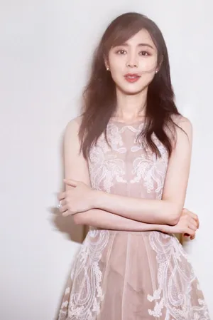 张静初刺绣纱裙性感写真图片_5