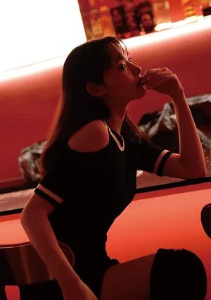 彭小苒性感妩媚写真图片_1