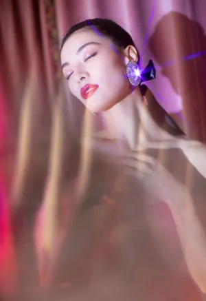 钟楚曦芭比粉造型性感写真图片_11