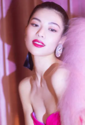 钟楚曦芭比粉造型性感写真图片_12