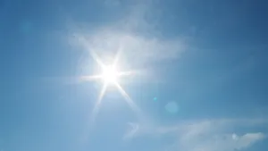 天空刺眼的阳光太阳图片_6