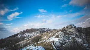 自然雪山风景图片大图_7