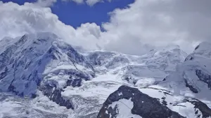 自然雪山风景图片大图_11