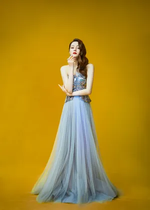 迪丽热巴柔美靓丽写真图片_5