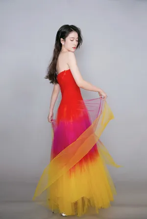 张雪迎美艳动人写真图片_5