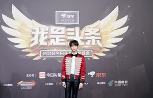 陈立农魅力十足帅气活动照图片_10