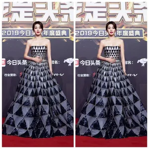 白鹿亮片长裙精致优雅写真图片_5