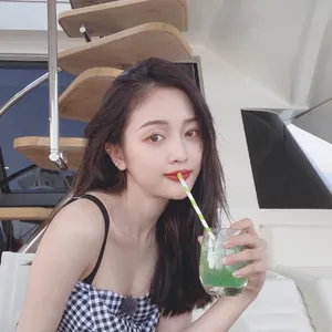 吴宣仪吊带裙海边写真图片_9
