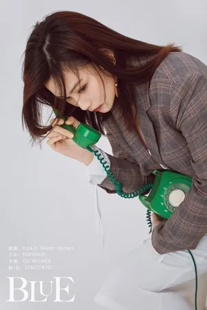 尚语贤百变风情时尚写真图片_7