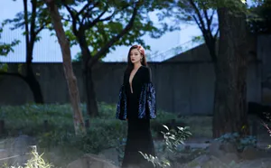 尚语贤深V礼服性感写真图片_3