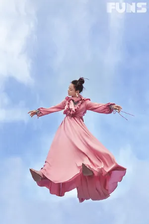 尚语贤百变质感时尚写真图片