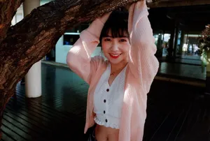 赖美云甜美俏皮养眼写真图片_1