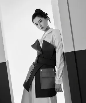 苗苗时尚质感写真图片_1