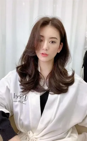 方媛御姐范性感写真图片_6