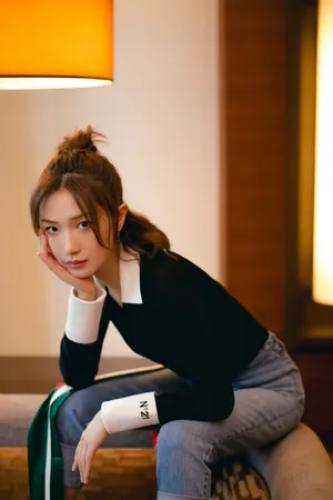 万茜温柔甜酷写真图片_5