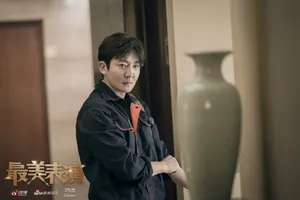 郭京飞2019最美表演图片_8