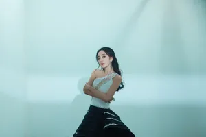 杨幂优雅身姿性感迷人活动照图片