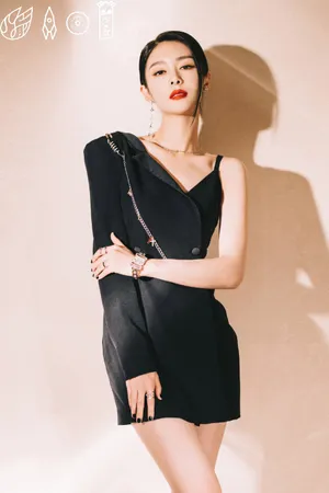 火箭少女101微博之夜甜美写真图片_9