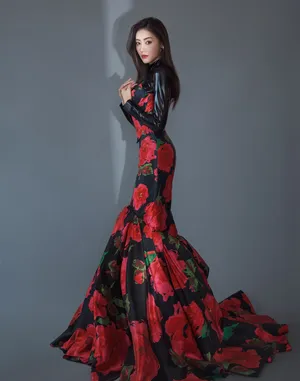 张天爱微博之夜性感甜美图片_5