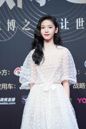 章若楠微博之夜少女感写真图片_6